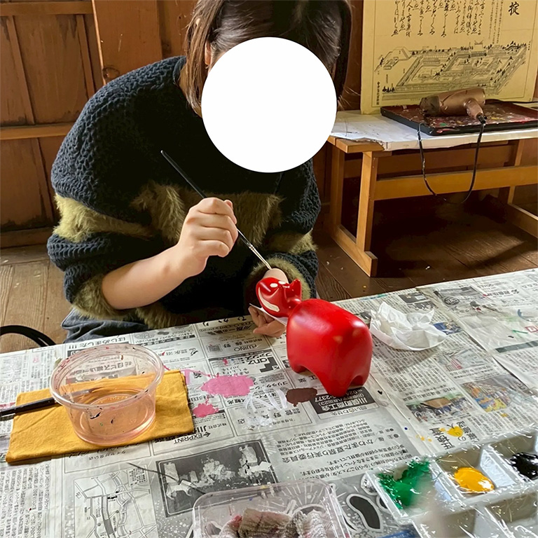 会津 赤べこ絵付け